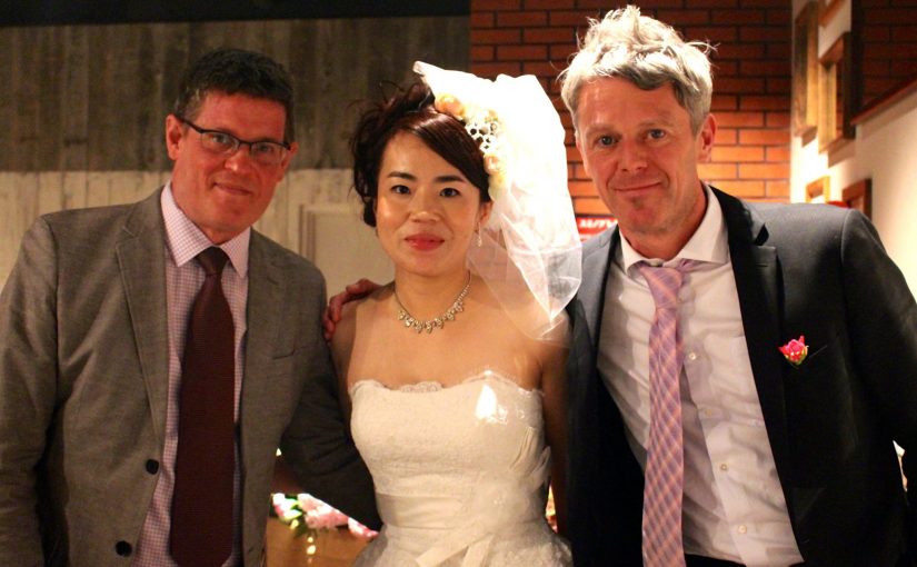 生徒さんの結婚式に講師たちと参加！仲のいい英語学校